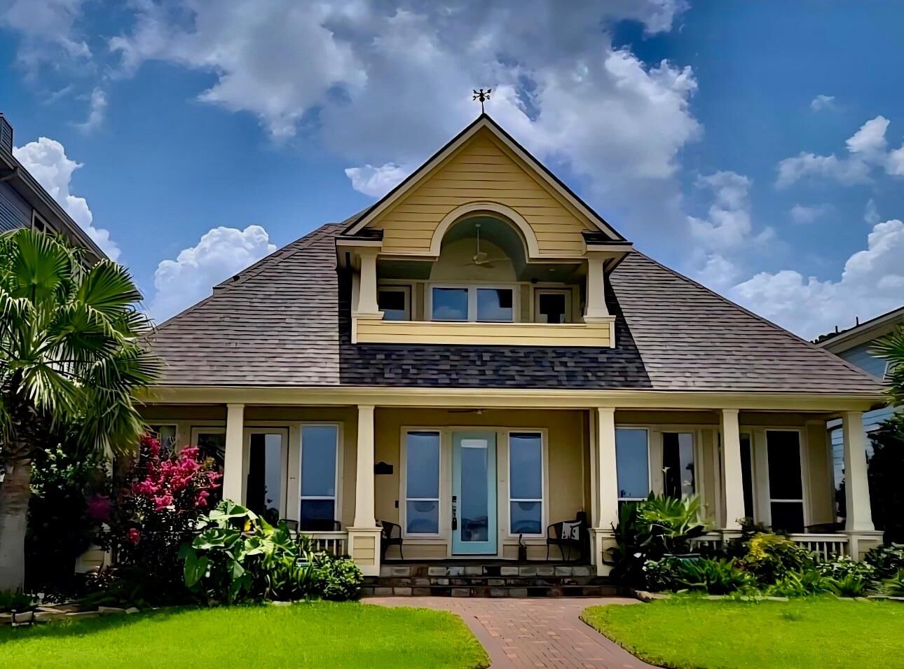 Property Photo:  1207 N Shore Drive  TX 77565 