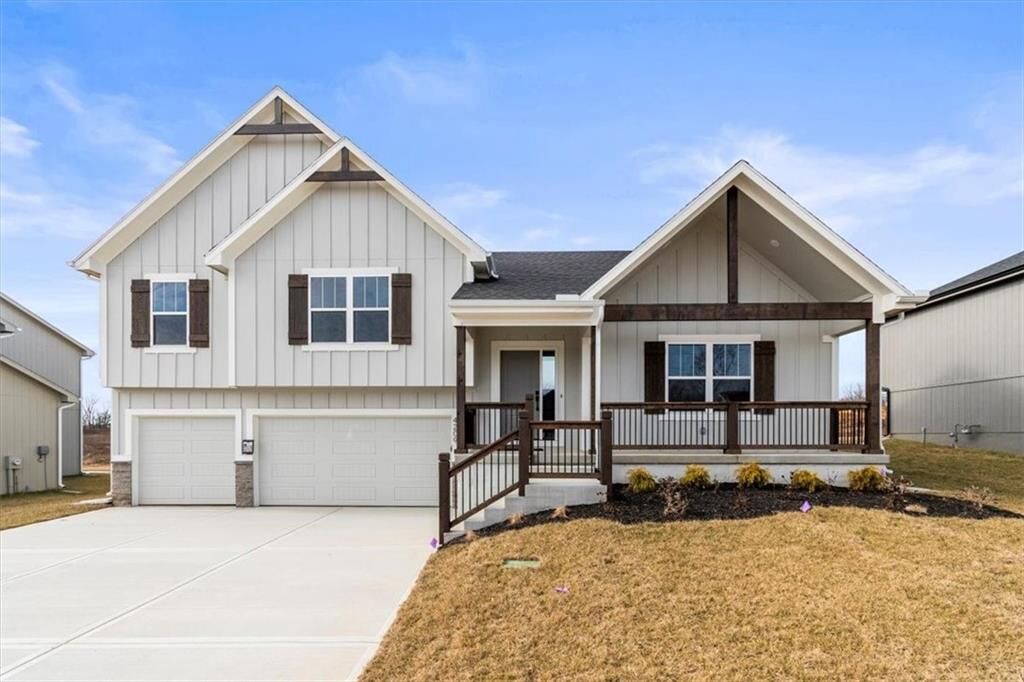 Property Photo:  4209 SE Adams Drive  MO 64014 