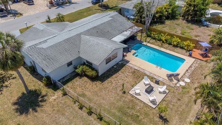 Property Photo: 2647 Britannia Road FL 34231