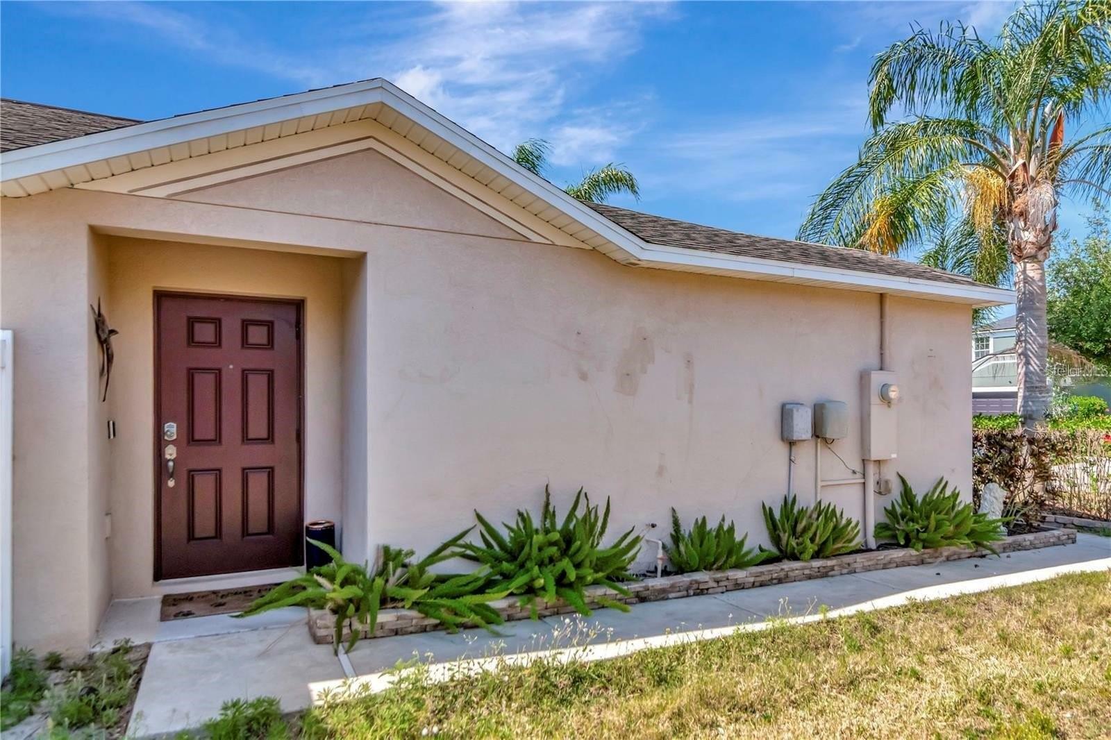 Property Photo: 1505 Trailwater Street FL 33570