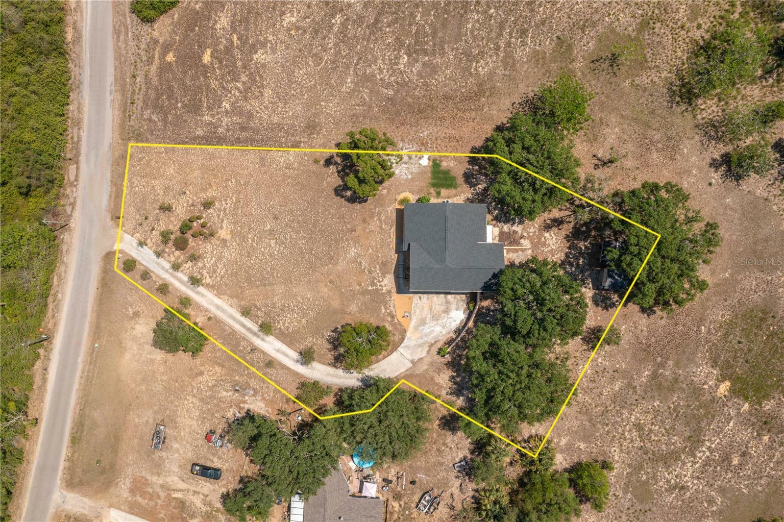 Property Photo: 2390 Lake Easy Road FL 33827