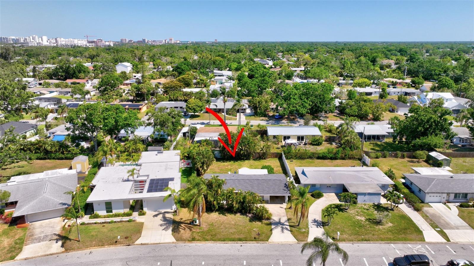 Property Photo:  2307 Valencia Drive  FL 34239 