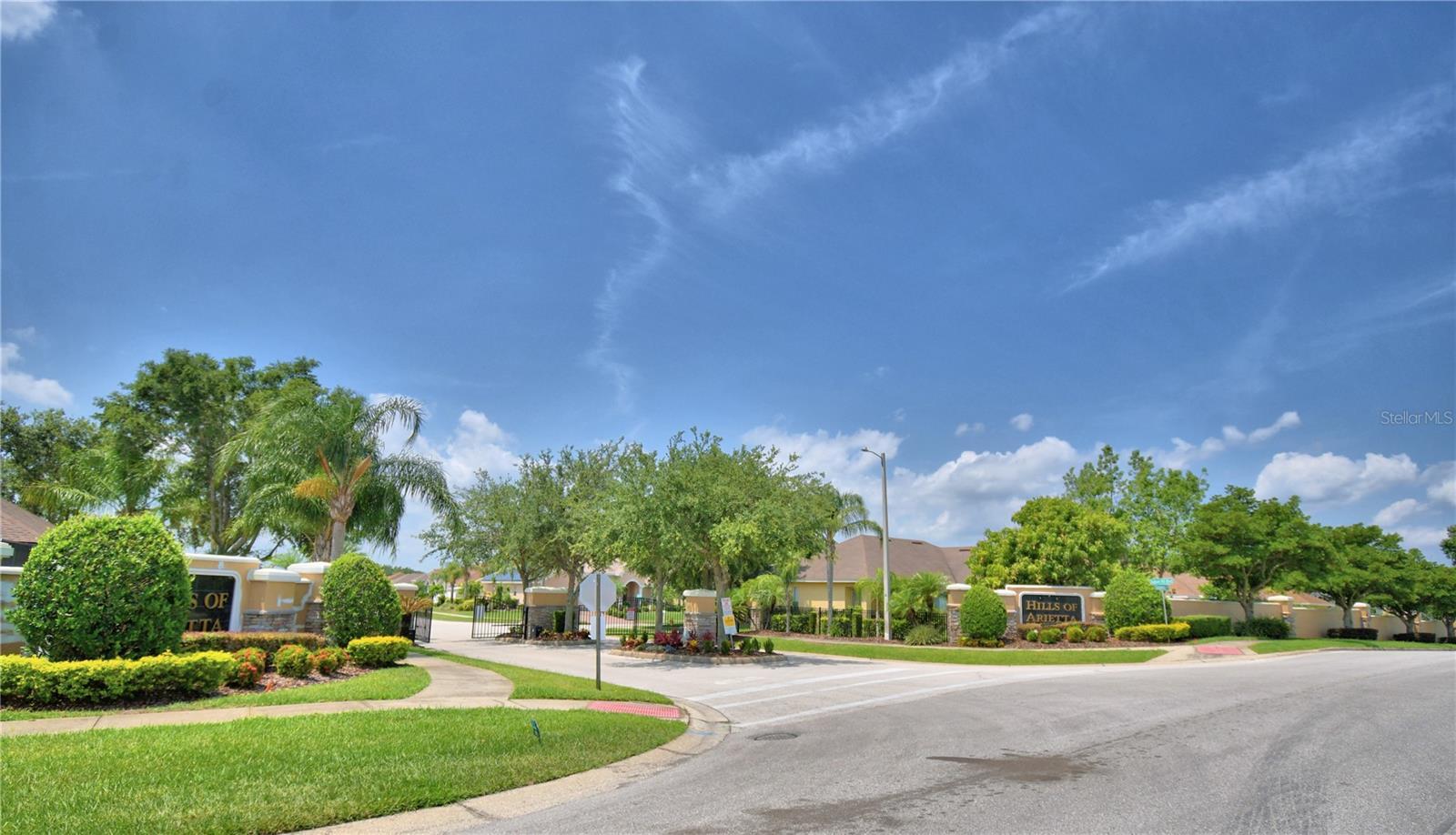 Property Photo: 186 Viola Drive FL 33823