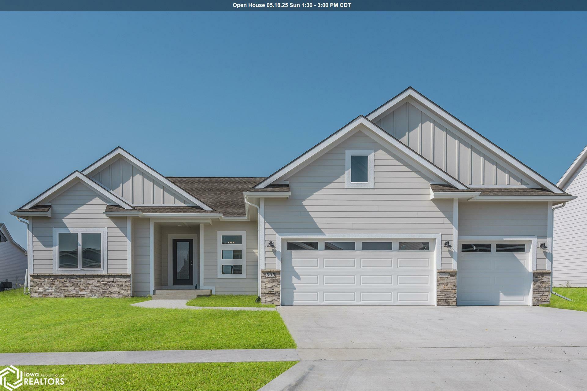 Property Photo: 2520 Knollway Drive IA 50158