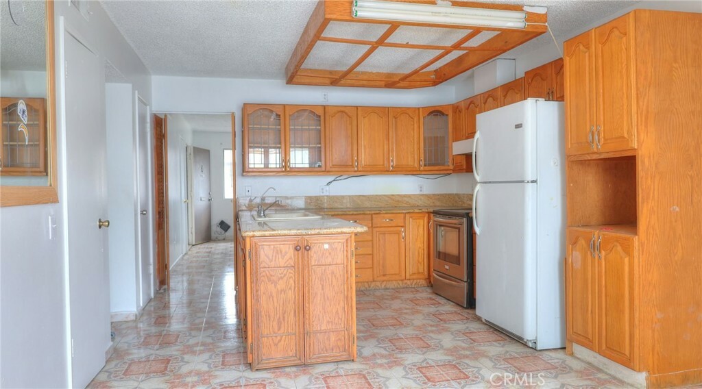 Property Photo: 1723 Appleton Way CA 91767