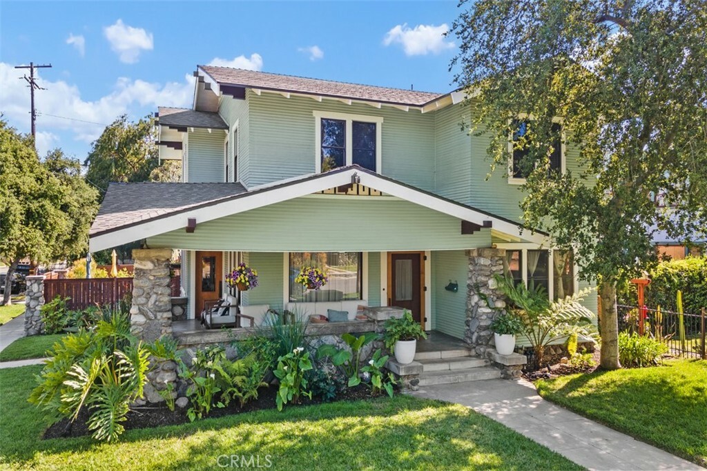 Property Photo: 286 Jefferson Avenue CA 91767