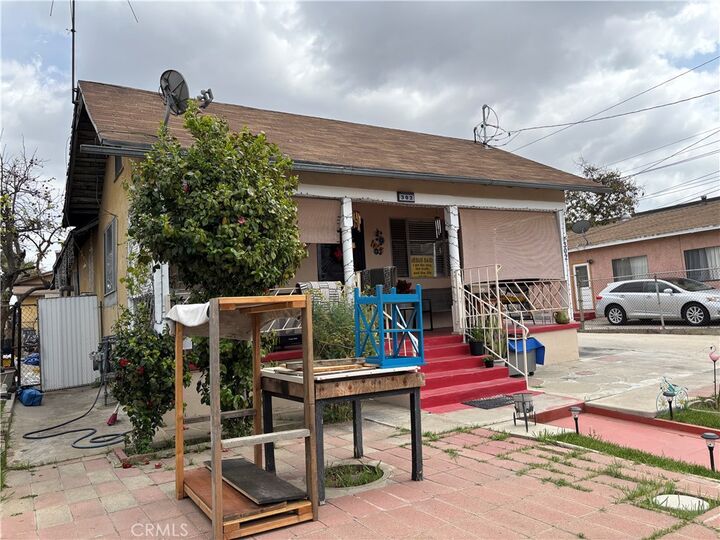 Property Photo:  302 N Indiana Street  CA 90063 