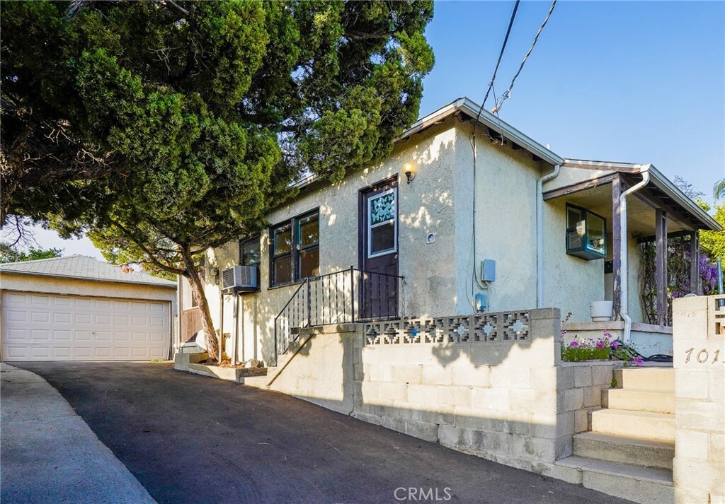 Property Photo: 7015 Wyngate Street CA 91042