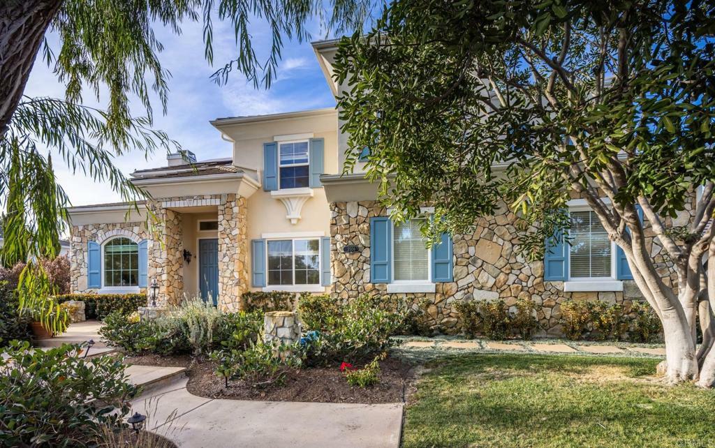 Property Photo: 3506 Avenida Pantera CA 92009