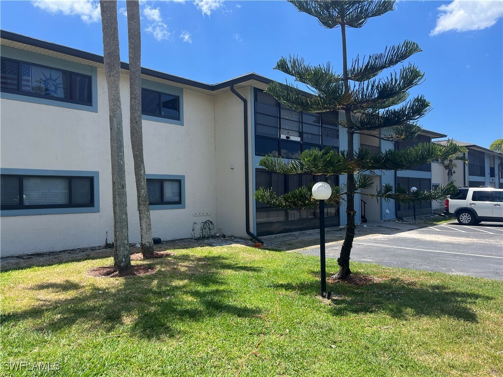 Property Photo: 17426 Birchwood Lane 8 FL 33908