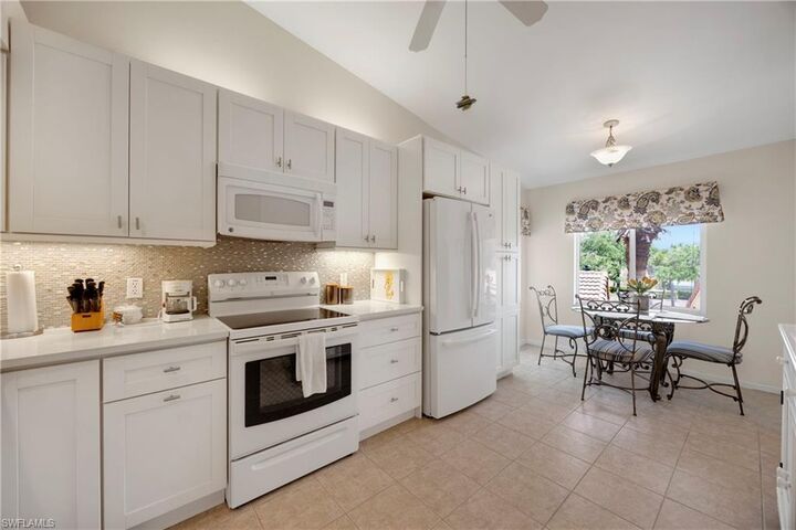 Property Photo:  1670 Windy Pines Dr 2506  FL 34112 