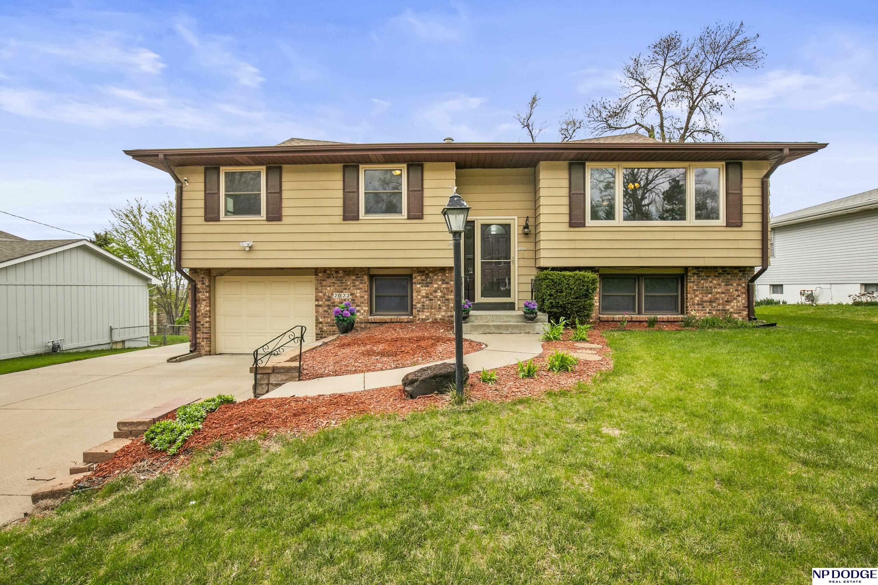 2022 N 104th Circle  Omaha NE 68134 photo