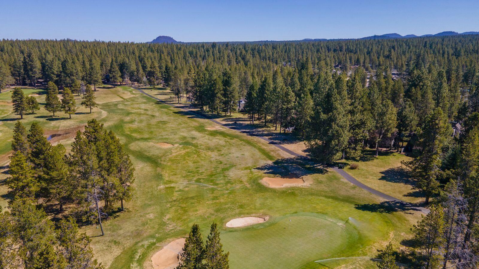 Property Photo: 57265 Overlook Road 4 OR 97707