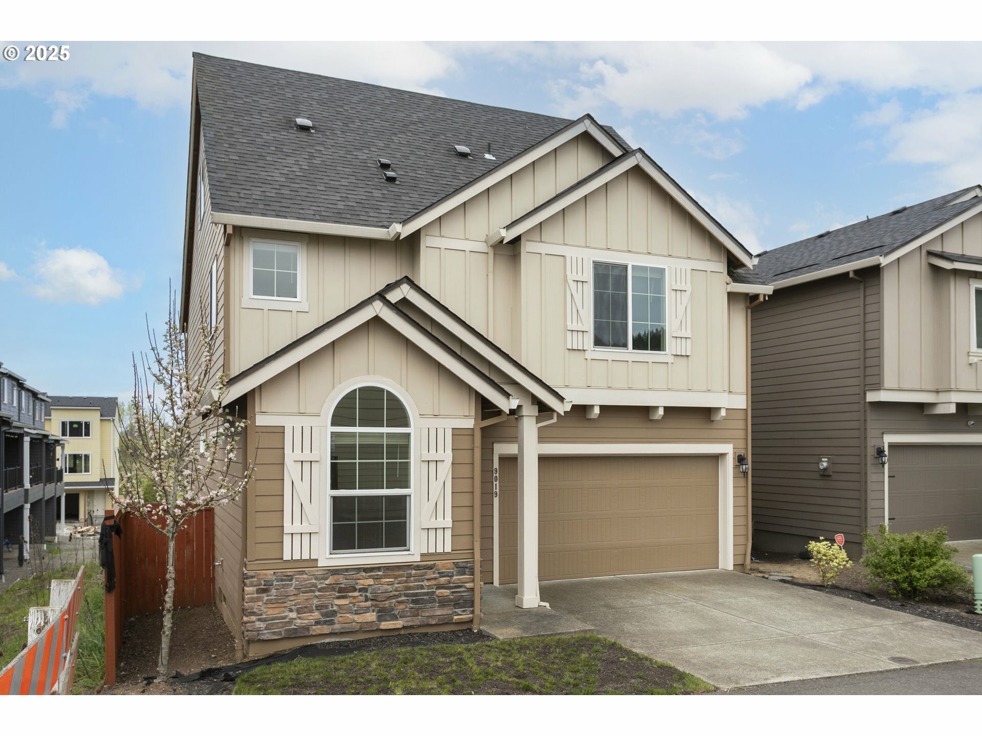 Property Photo: 9019 N Dogwood St WA 98607