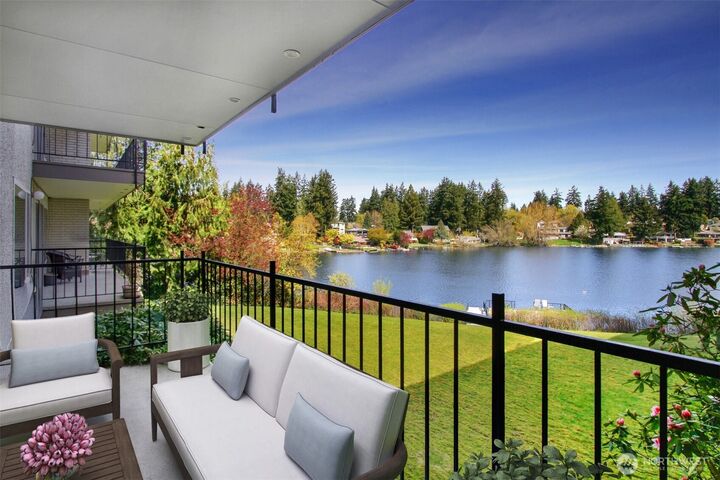 322 N 134th Street 203  Seattle WA 98133 photo