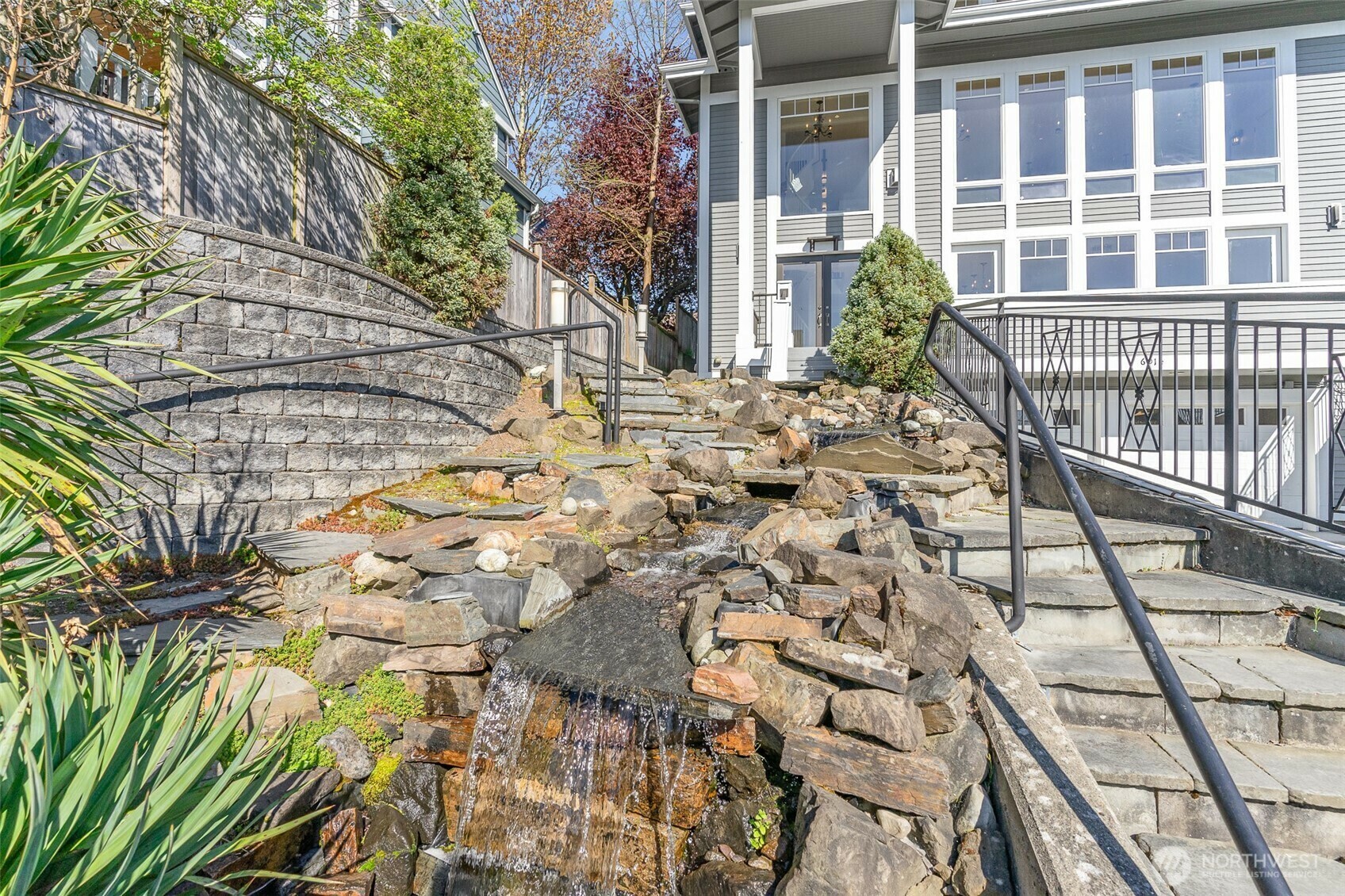 Property Photo: 6014 34th Avenue NW WA 98107