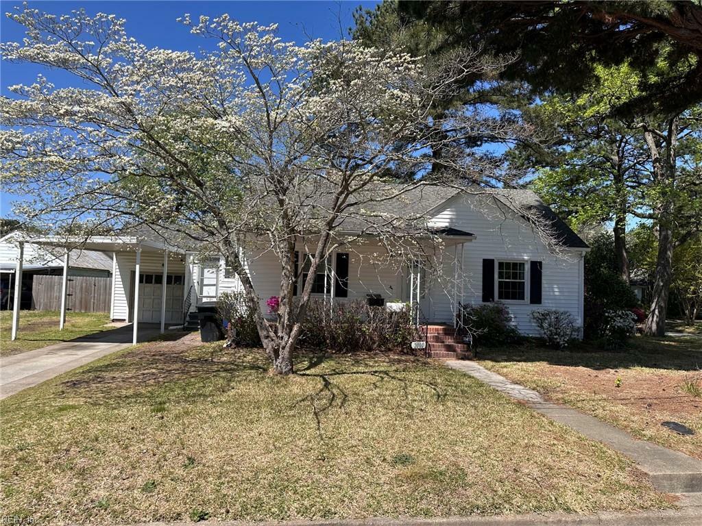 Property Photo: 2000 Darden Ter VA 23701