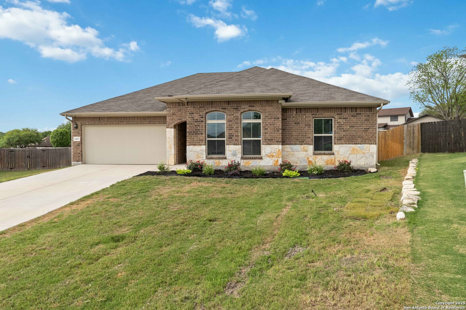 Property Photo: 1433 Kamryn TX 78130