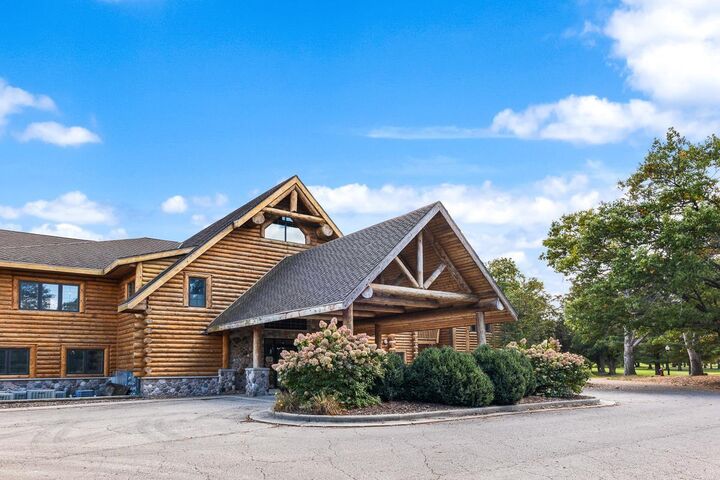 Property Photo:  695 South Street 7  WI 54941 