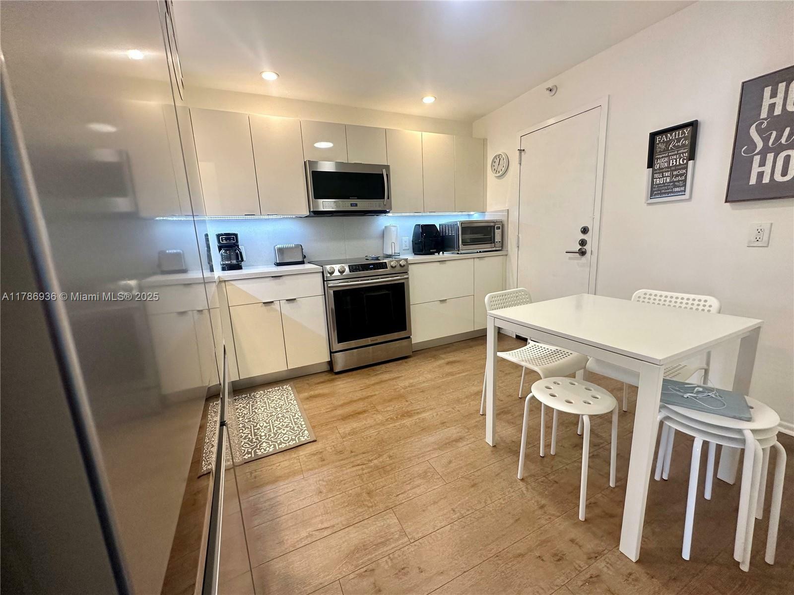 Property Photo: 575 Crandon Blvd 707 FL 33149
