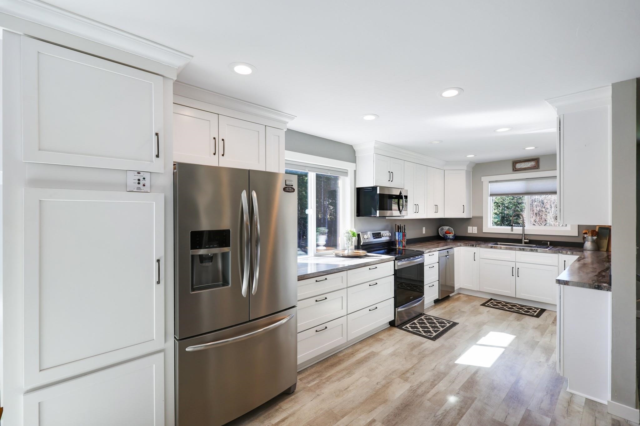 Property Photo:  1240 Doe Meadow Rd  WA 99156 