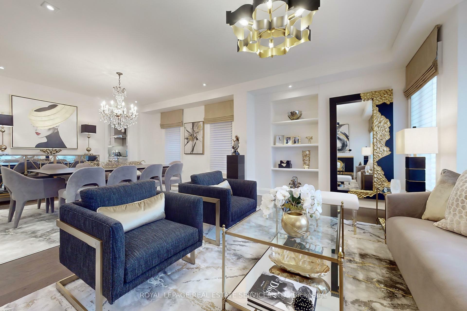 Property Photo: 696 Glengrove Avenue ON M6B 3J7
