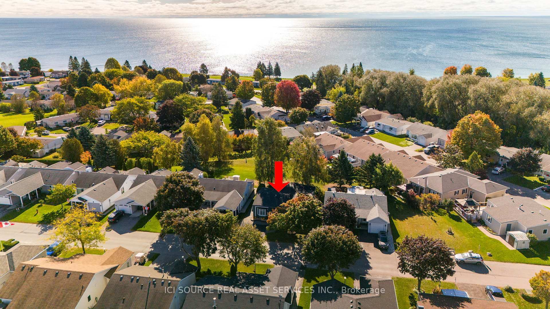 Property Photo: 75 Wilmot Trail ON L1B 1B8