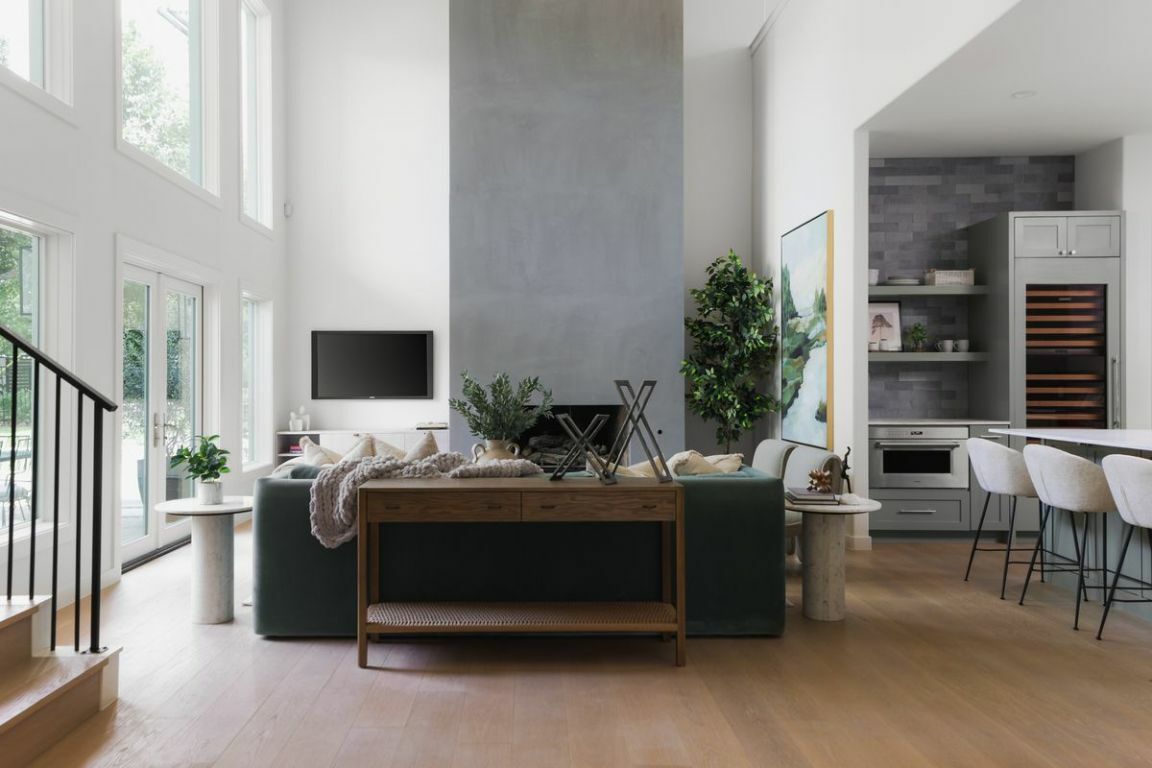 Property Photo: 2500 Keating Lane TX 78703