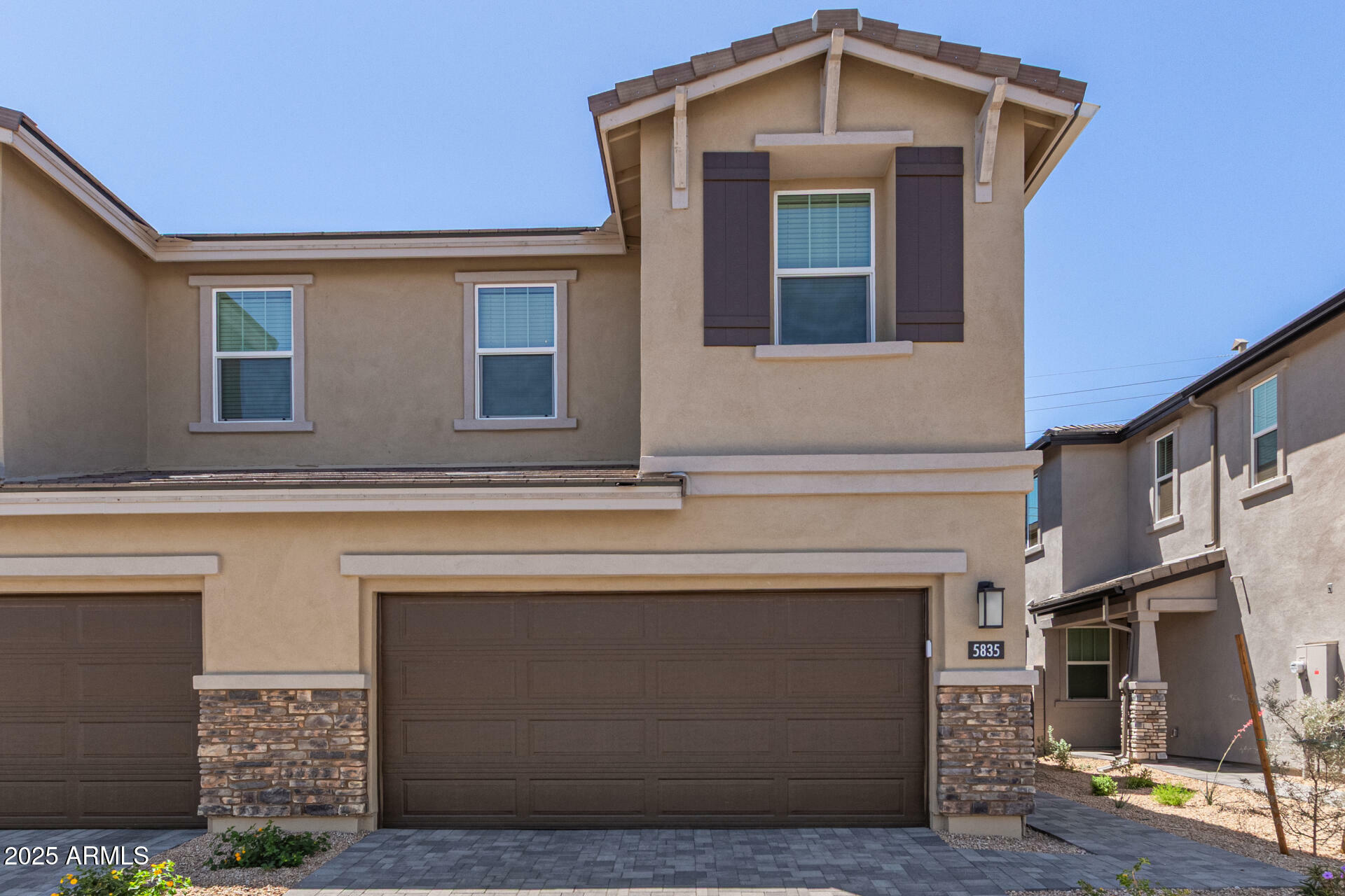 Property Photo: 5835 E Rose Garden Lane AZ 85054