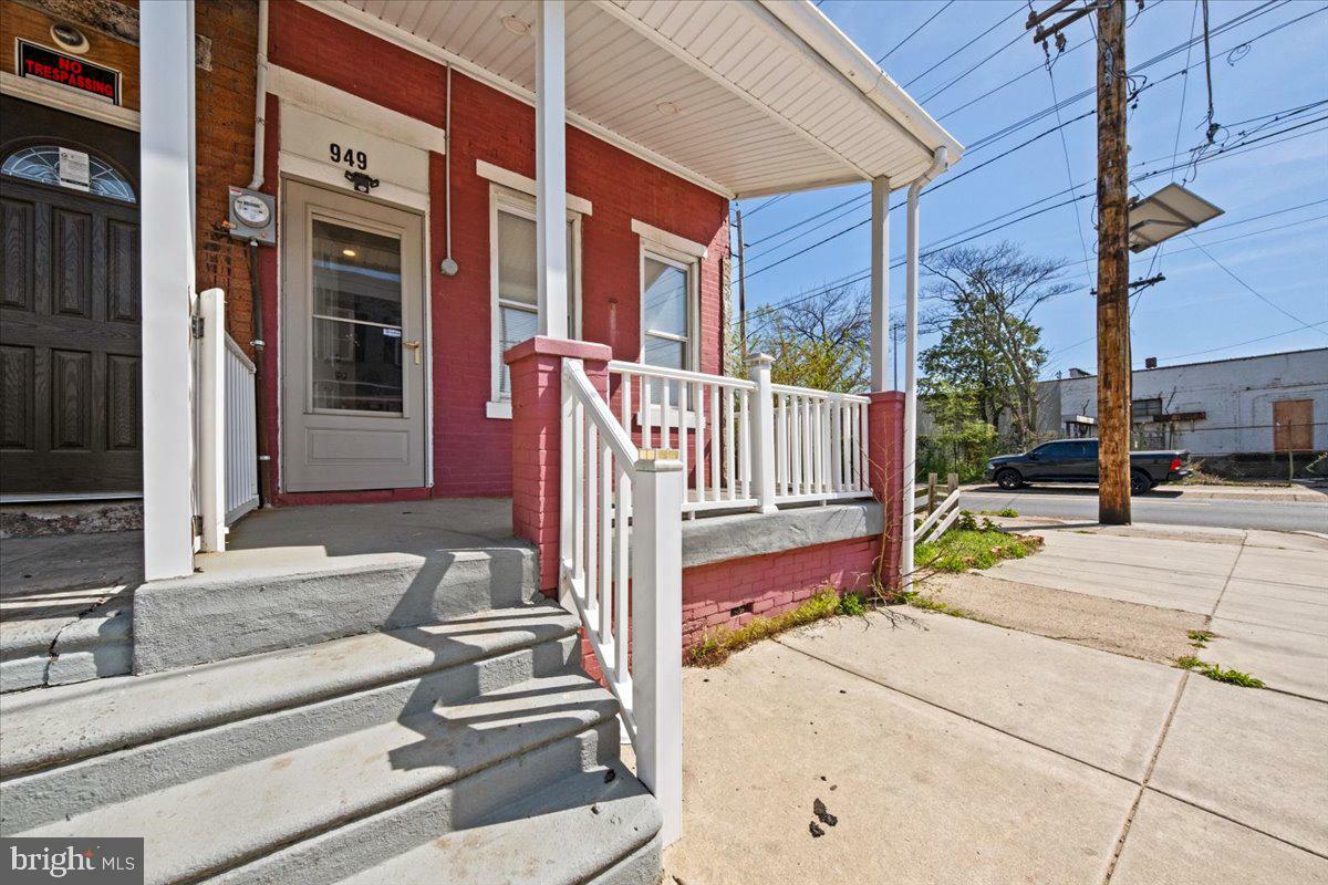 Property Photo:  949 Cedar Street  NJ 08102 