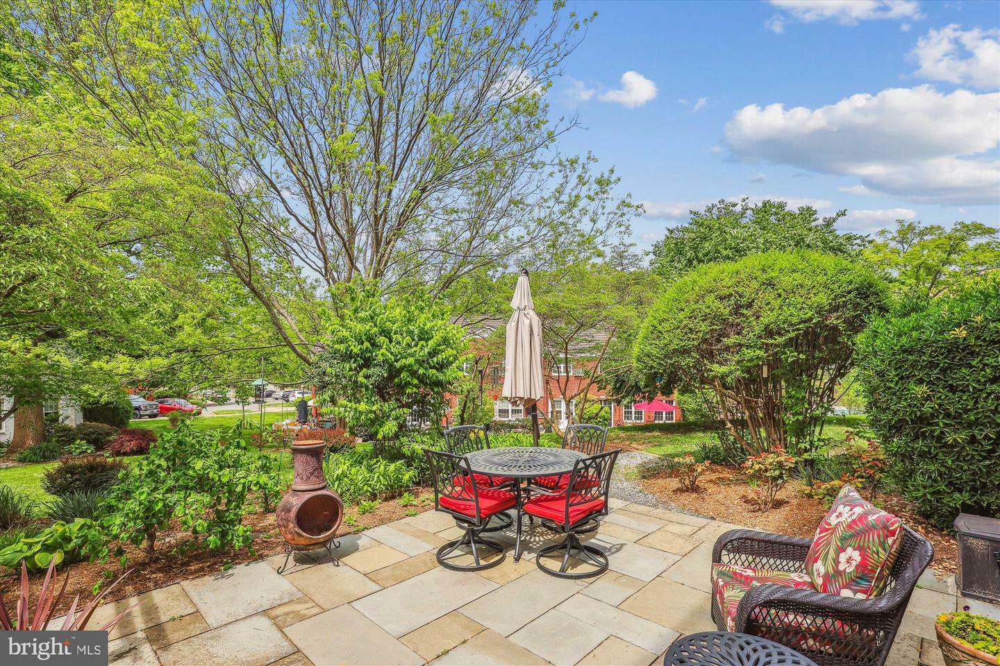Property Photo: 3733 Gunston Road VA 22302