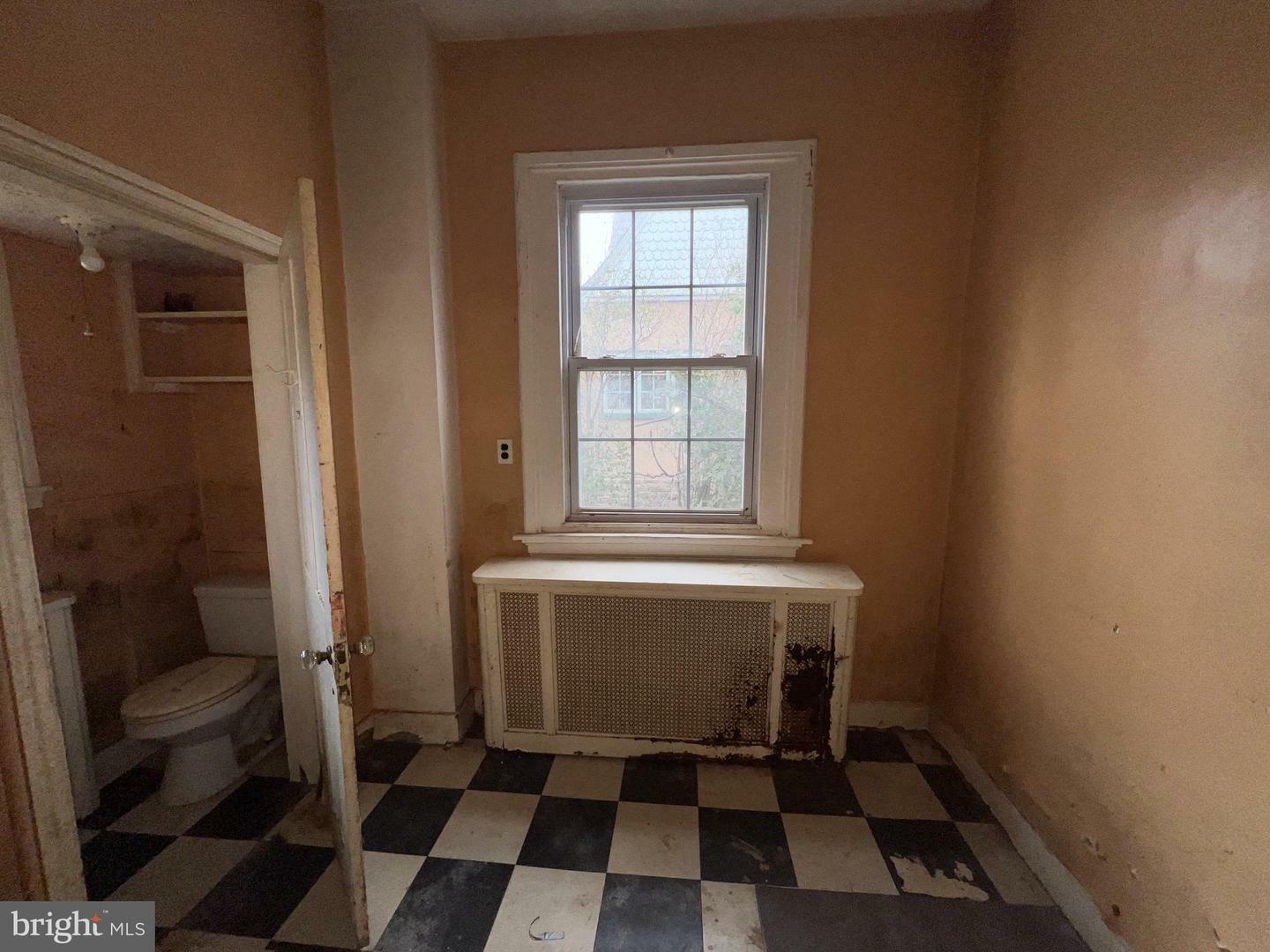 Property Photo: 5927 Wayne Avenue PA 19144