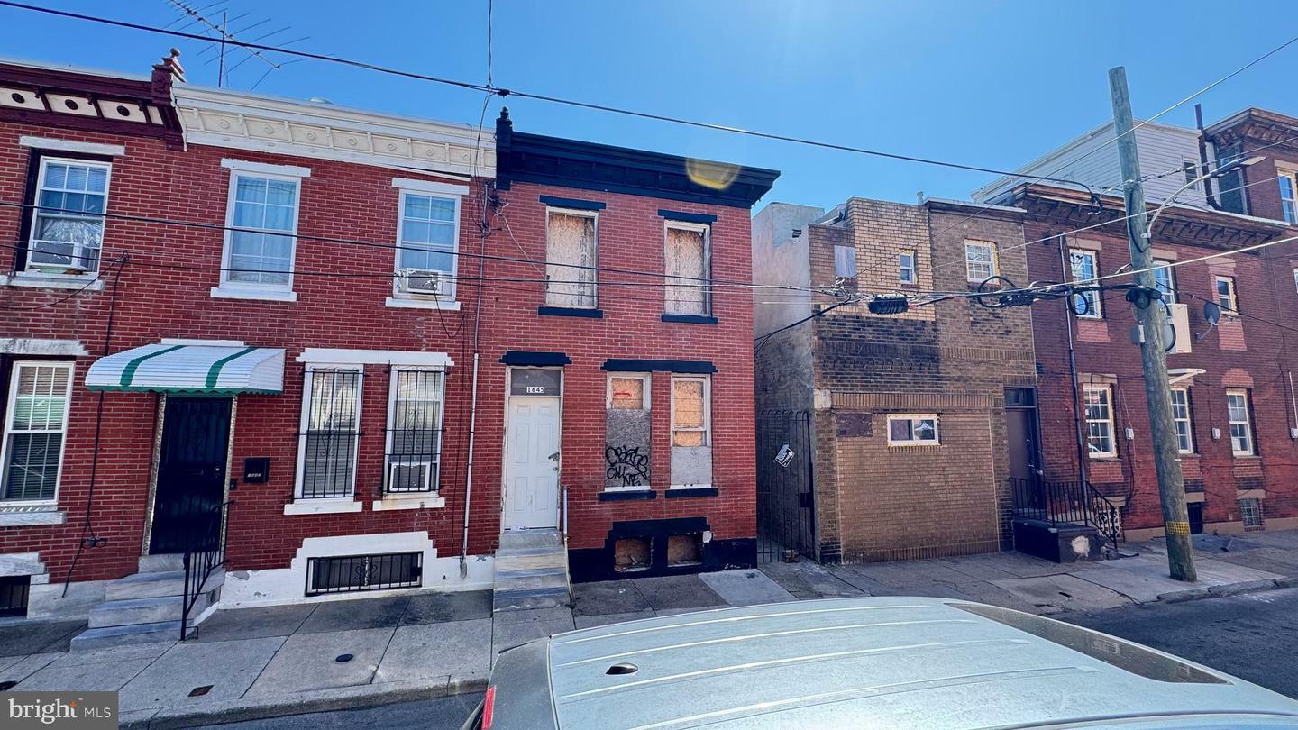 1645 S Mole Street  Philadelphia PA 19145 photo