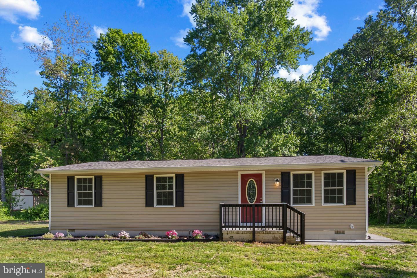Property Photo: 14408 Old Ridge Road VA 23015