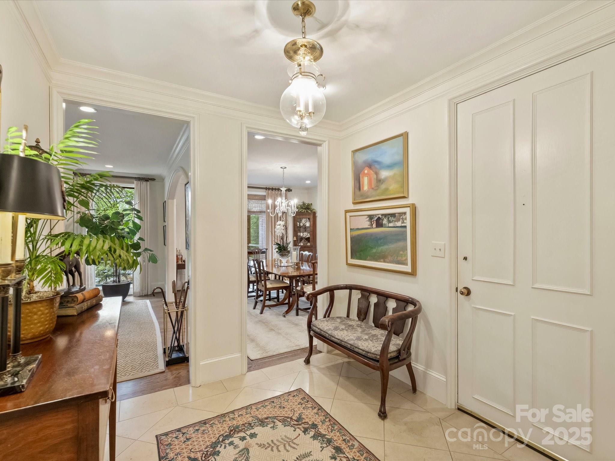 Property Photo: 916 Cherokee Road NC 28207
