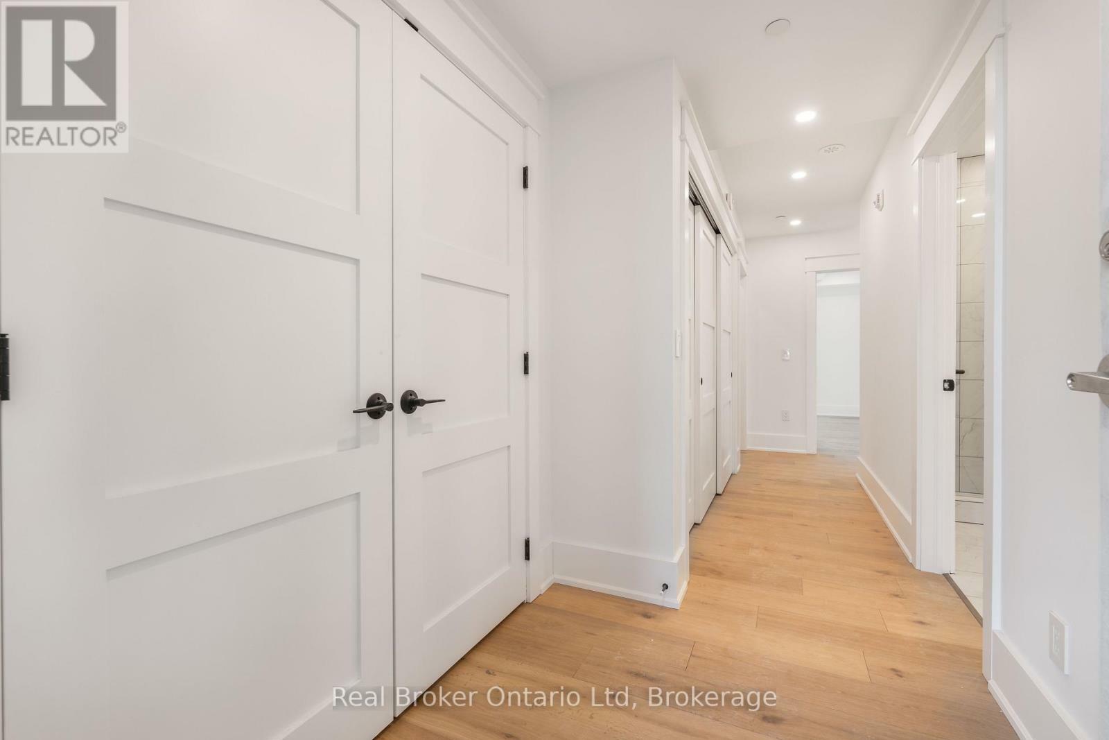 Property Photo: 80 9th Street East 702 ON N4K 1N4