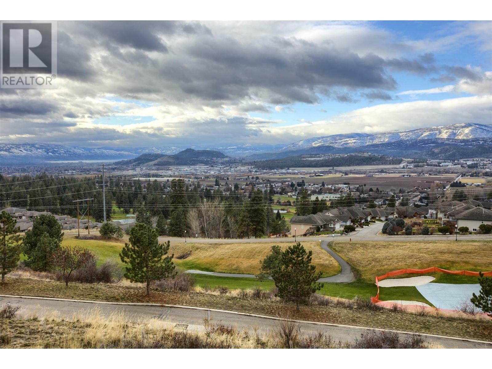 Photo de la propriété: 3822 Pine Valley Drive BC V1X 8E3