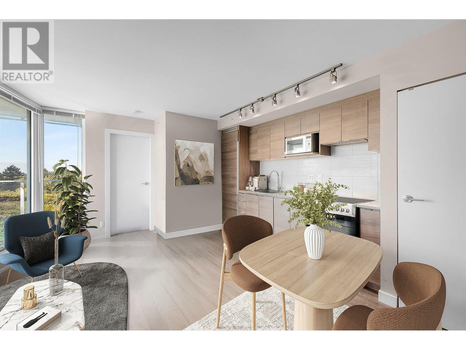 Photo de la propriété: 488 Southwest Marine Drive 1003 BC V5X 0C6