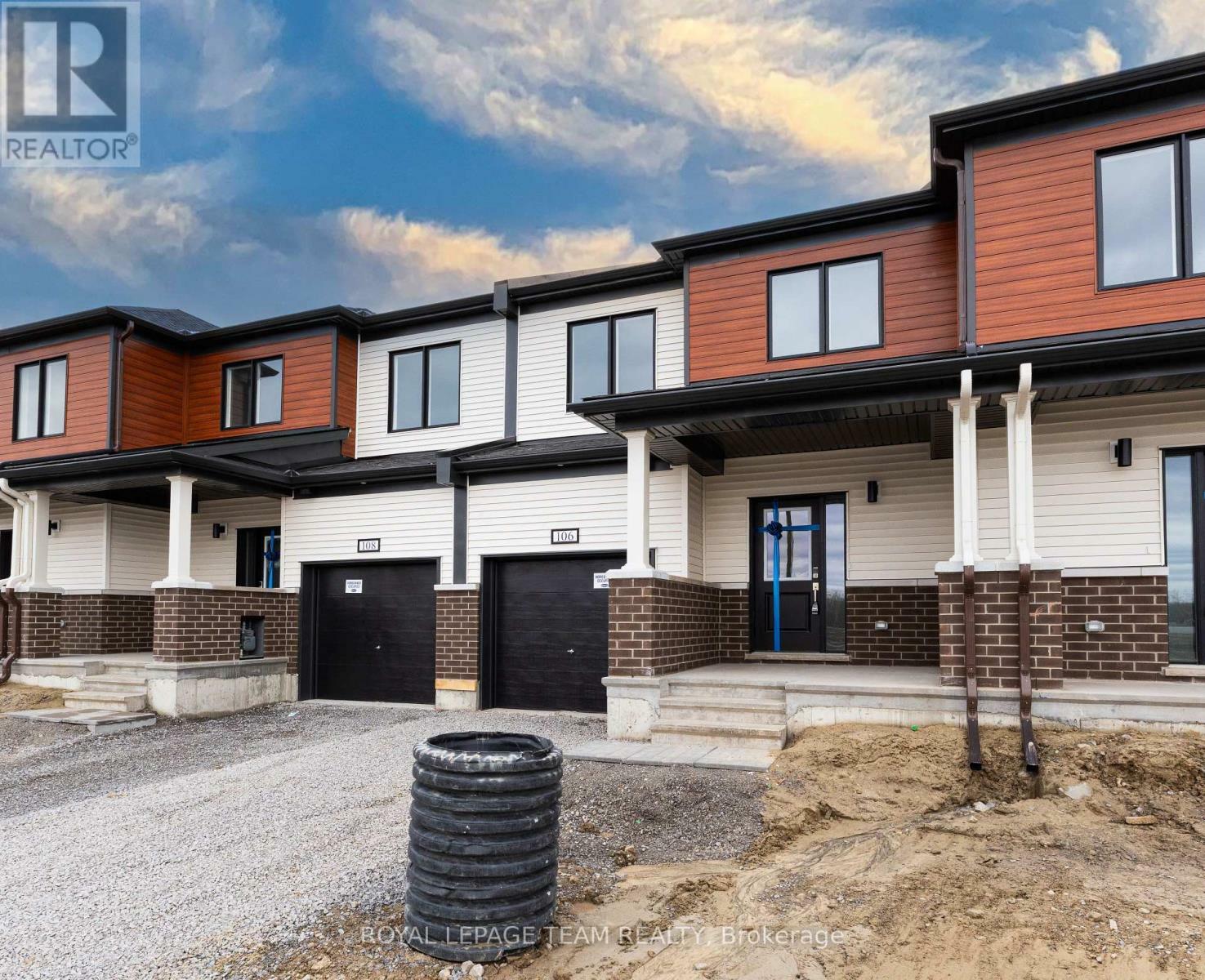 Property Photo: 106 Robert Perry Street ON K0G 1J0