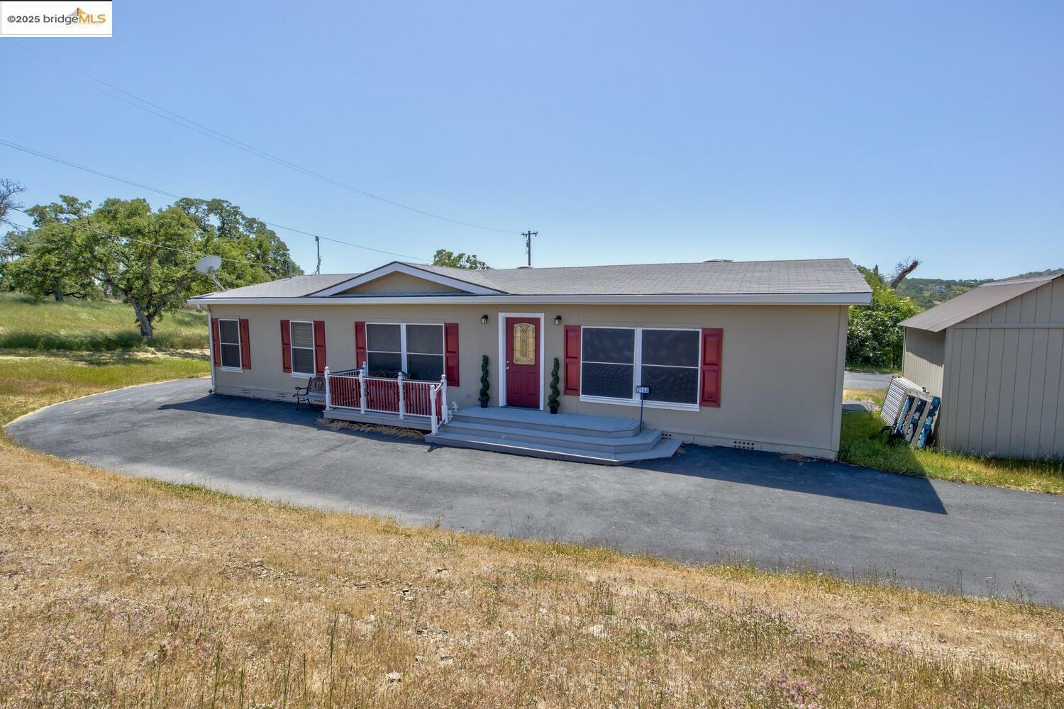 Property Photo: 2162 Zarzamora CA 95329