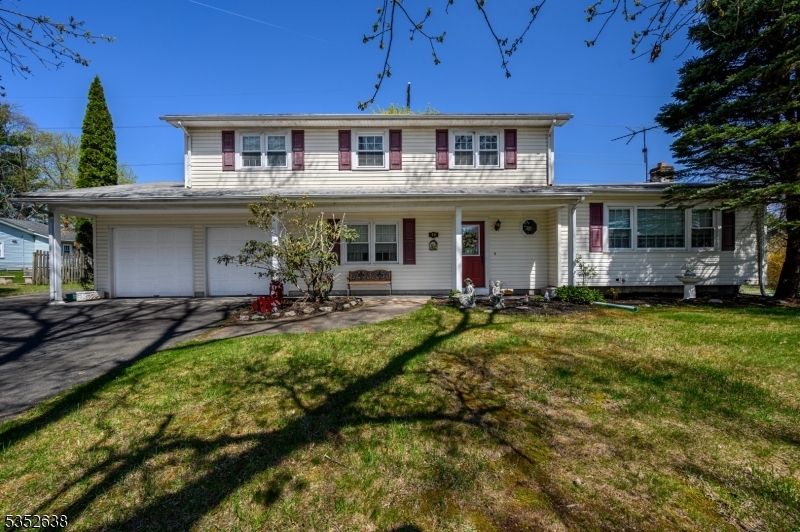 Property Photo: 29 Yorktown Rd NJ 08844