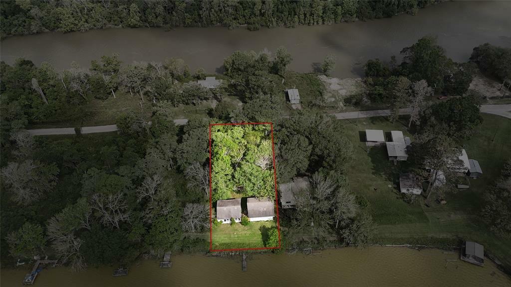 Property Photo: 691 County Road 1333 TX 77575