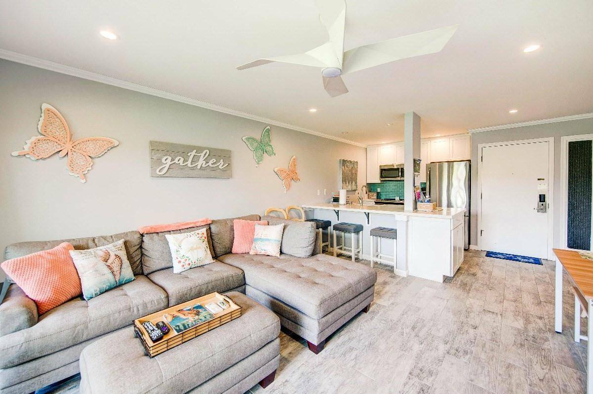 Property Photo: 525 Aleka Lp J2 HI 96746