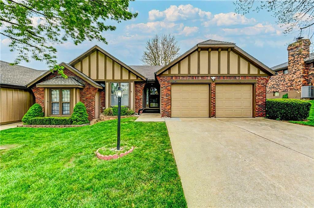 Property Photo: 1515 N 42nd Terrace MO 64506