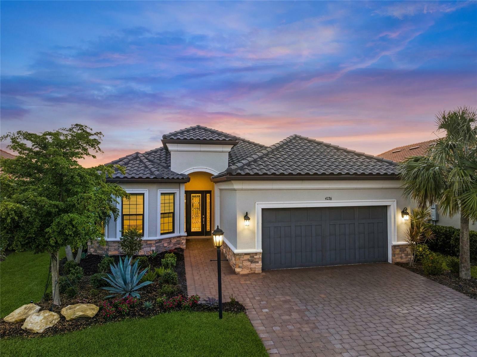 Property Photo: 4726 Zeno Court FL 34211