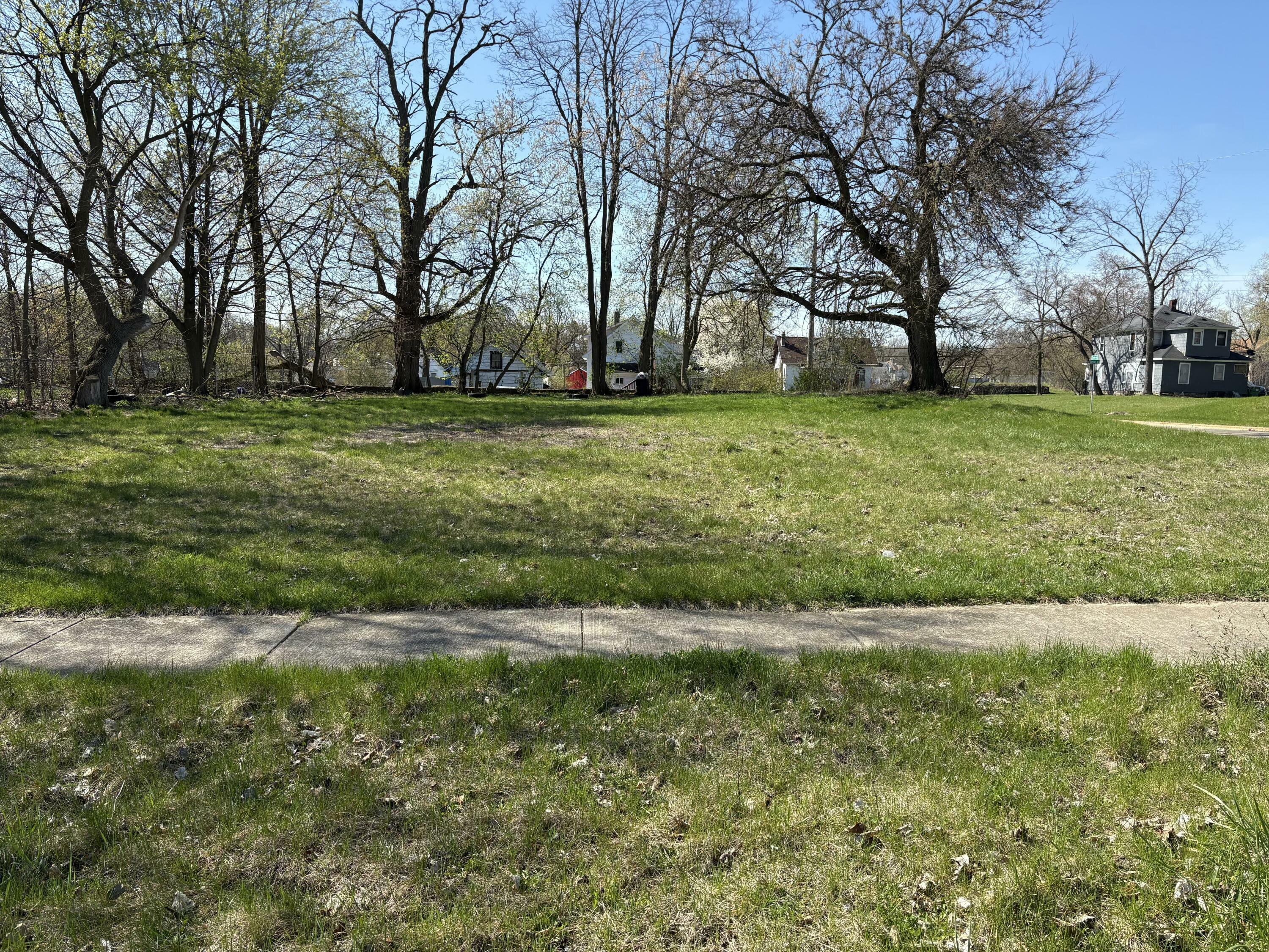 Property Photo: 51 Battle Creek Avenue Avenue MI 49037
