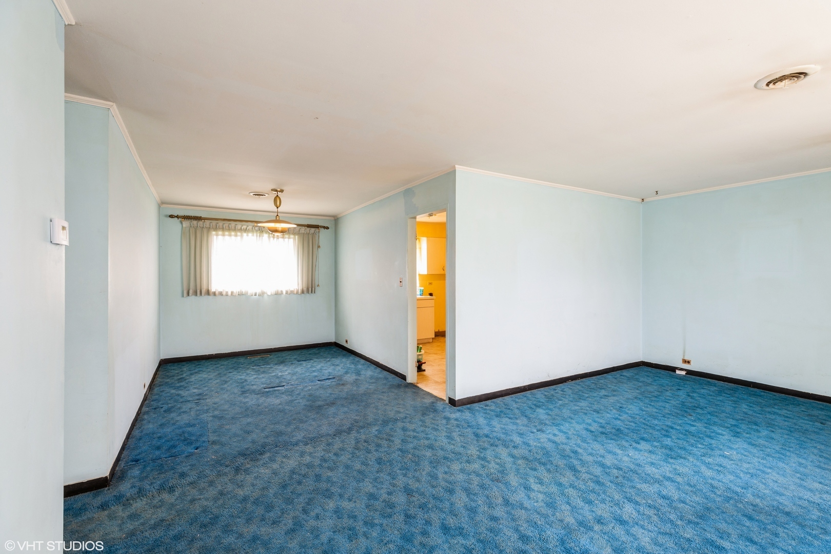 Property Photo: 500 Lakewood Boulevard IL 60466