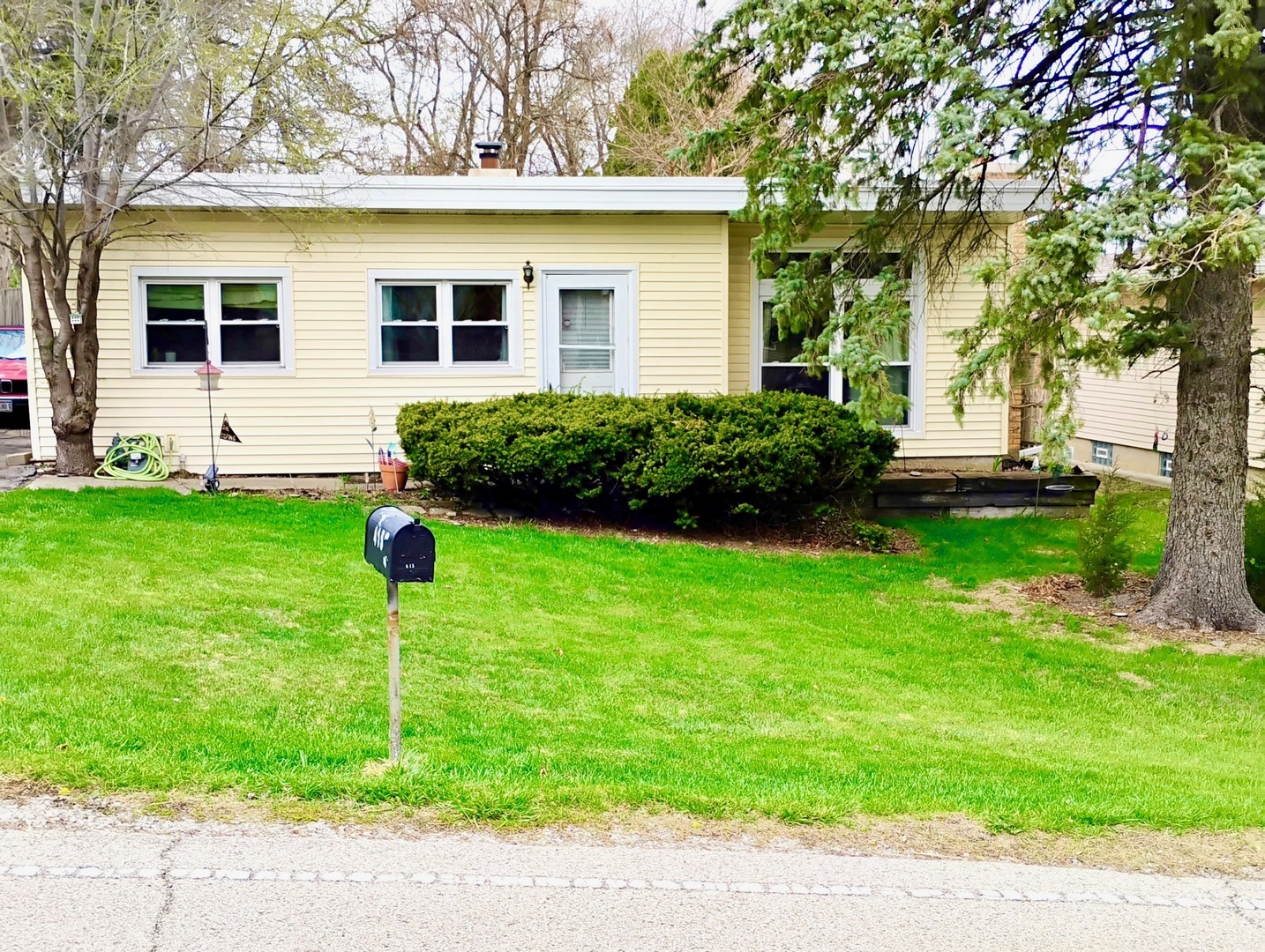 Property Photo:  415 Kimball Avenue  IL 60084 