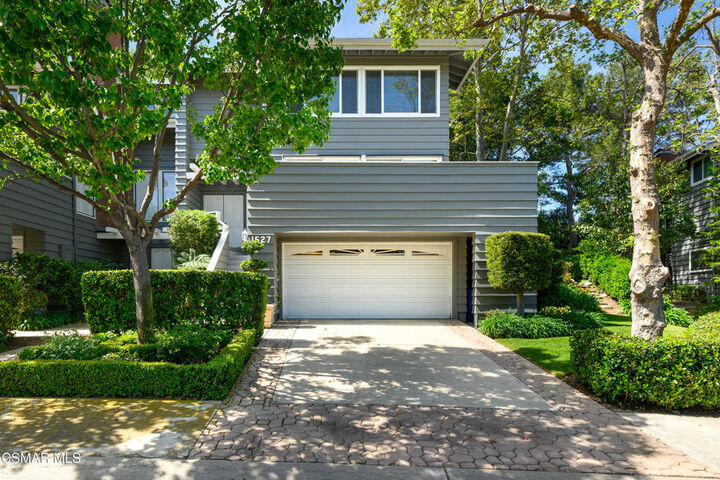 Property Photo: 1527 N View Drive CA 91362