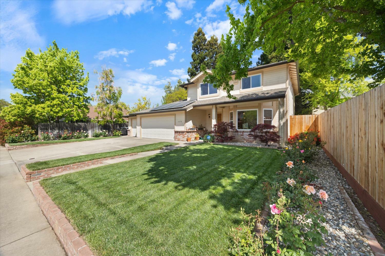 Property Photo: 7470 S Land Park Drive CA 95831
